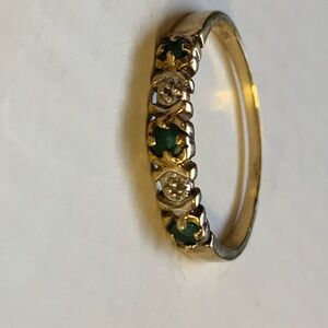 10kt Gold Band Ring with Green Emeralds & Diamonds 💎 - Classic Women's Jewelry